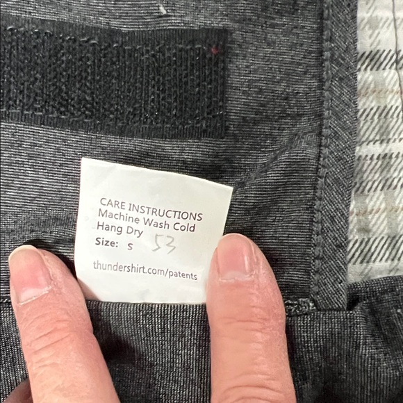 Thundershirt Charcoal Pet Calming Wrap - Picture 2 of 3